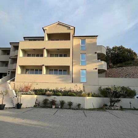 Eola Leisure Rooms Stara Baska Exterior photo